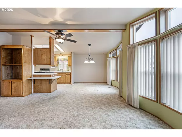 Springfield, OR 97478,658 S 57TH ST #81