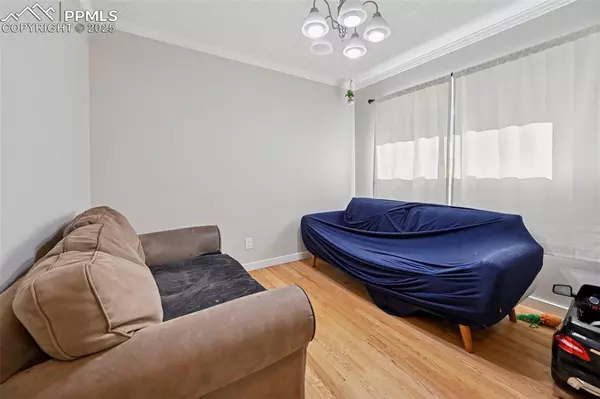 Colorado Springs, CO 80909,1526 Laurette DR