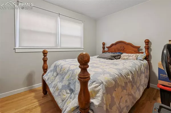 Colorado Springs, CO 80909,1526 Laurette DR