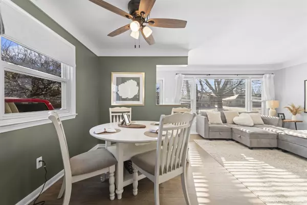 Royal Oak, MI 48073,915 Midland AVE