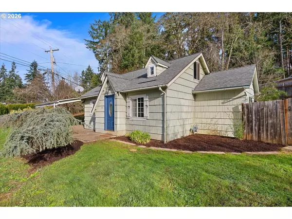 Silverton, OR 97381,1401 S WATER ST