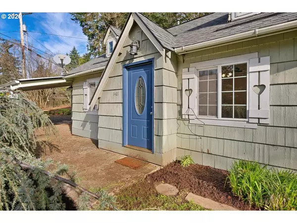 Silverton, OR 97381,1401 S WATER ST