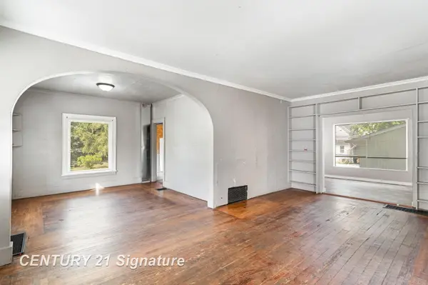 Mount Pleasant, MI 48858,805 S Douglas ST