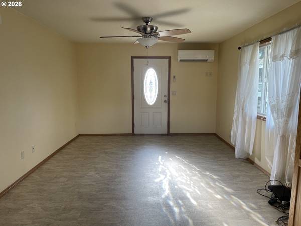 617 SW MONROE ST, Sheridan, OR 97378