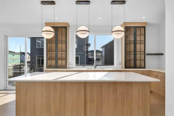 Chestermere, AB T1X 3G2,99 South Shore RD