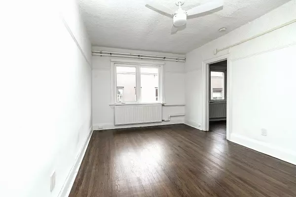 Toronto C03, ON M6C 2M1,100 Vaughan RD #27