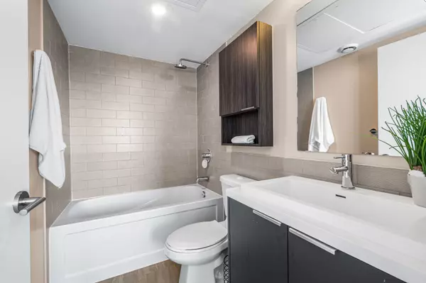 Toronto C11, ON M3C 0P1,6 Sonic WAY #1405