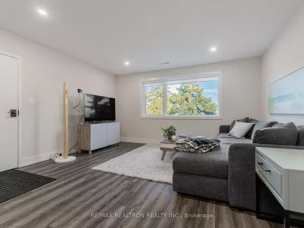 Toronto C07, ON M2R 1N7,560 Finch AVE W #Main