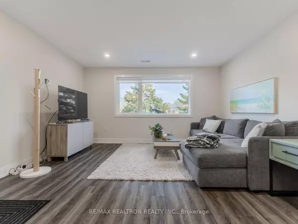 Toronto C07, ON M2R 1N7,560 Finch AVE W #Main