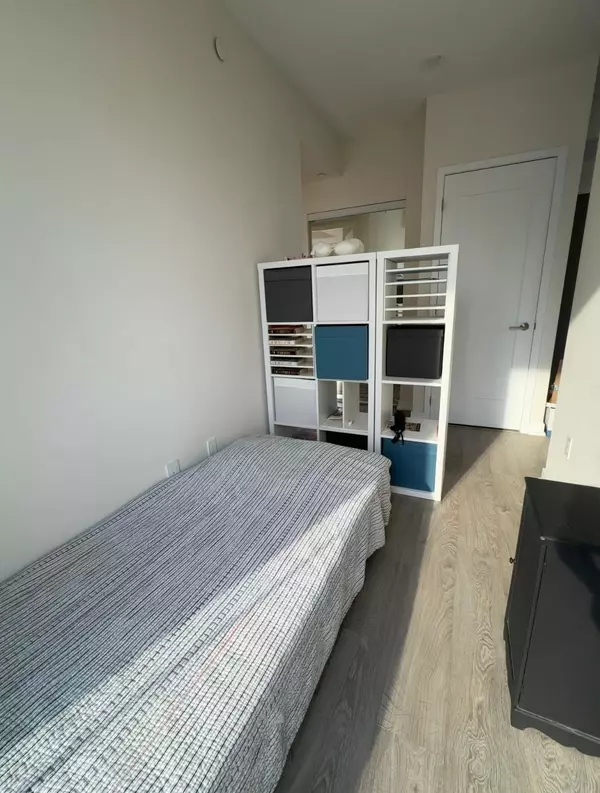 Toronto C01, ON M5V 0S6,99 John ST #1609