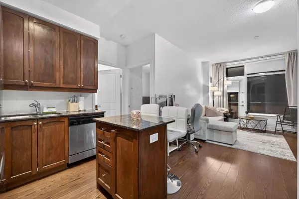 Toronto C06, ON M3H 2S7,701 Sheppard AVE W #108