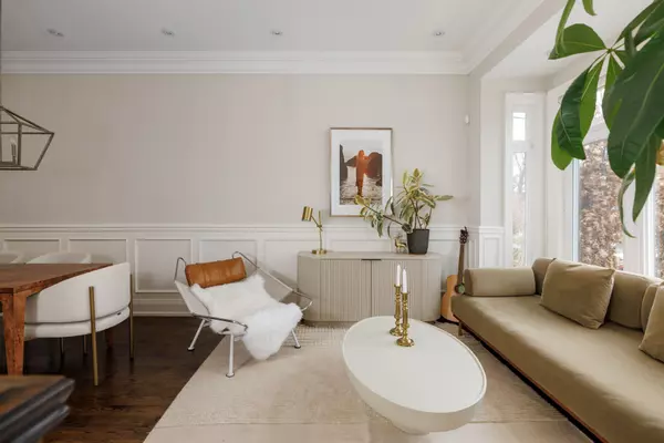 Toronto C04, ON M5M 2B3,228 Deloraine AVE