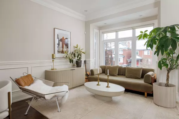 Toronto C04, ON M5M 2B3,228 Deloraine AVE