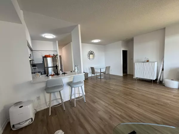 Toronto C08, ON M5A 4R2,39 PARLIAMENT ST #1101