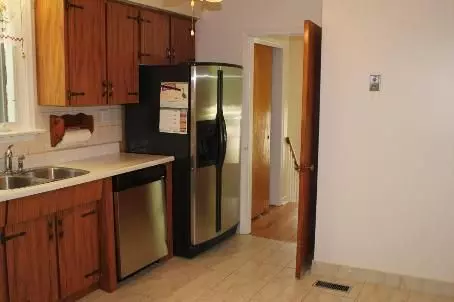 Toronto E09, ON M1K 5B4,73 Cicerella CRES #Main