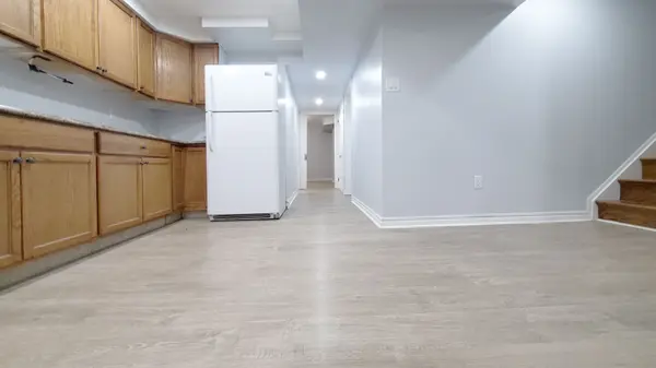 Oshawa, ON L1K 2R9,640 Ormond DR #BSMT