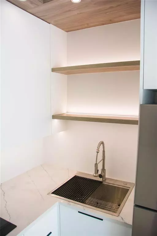 Fort Lauderdale, FL 33308,4250 Galt Ocean Dr #1M