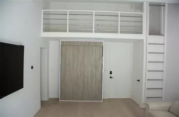 Fort Lauderdale, FL 33308,4250 Galt Ocean Dr #1M