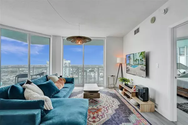 Miami, FL 33132,1900 N Bayshore Drive #3718