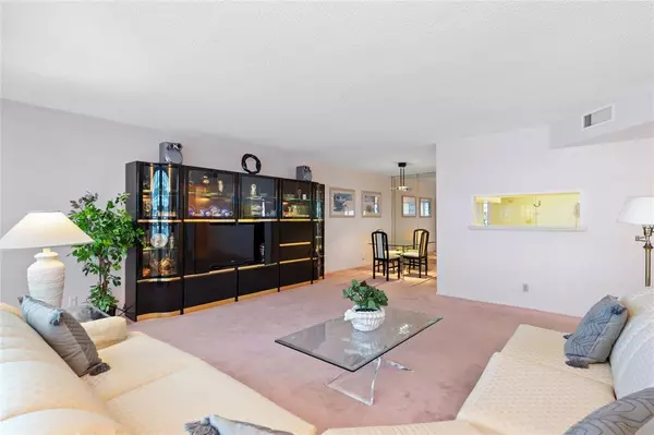 Fort Lauderdale, FL 33308,4010 Galt Ocean Dr #702