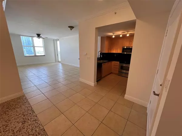 Fort Lauderdale, FL 33301,511 SE 5th Ave #911