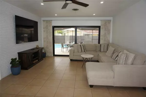 Miami, FL 33165,9220 SW 56th St