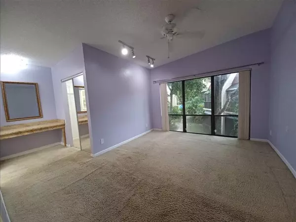 Plantation, FL 33324,301 N Pine Island Rd #216