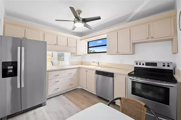 Fort Lauderdale, FL 33308,4800 Bayview Dr #306