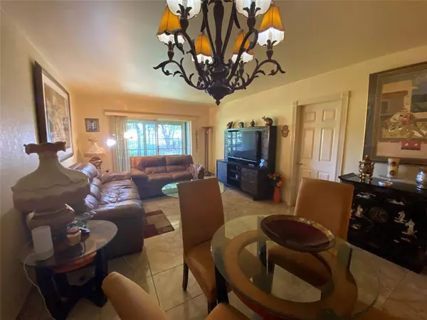 Hollywood, FL 33021,1001 Hillcrest Court #108