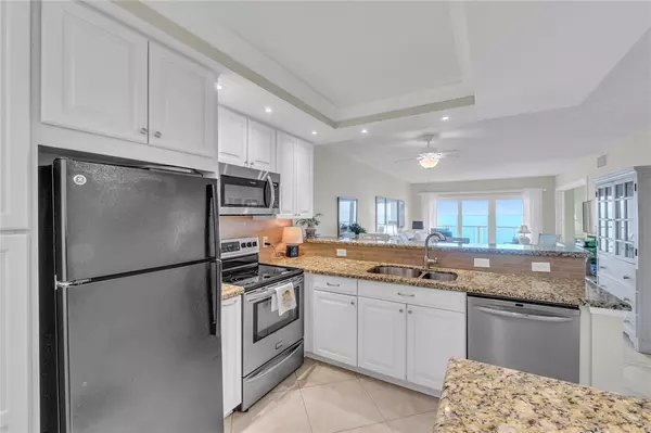 Lauderdale By The Sea, FL 33062,1500 S Ocean Blvd #705