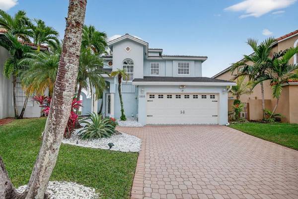 10638 NW 7th St, Pembroke Pines, FL 33026