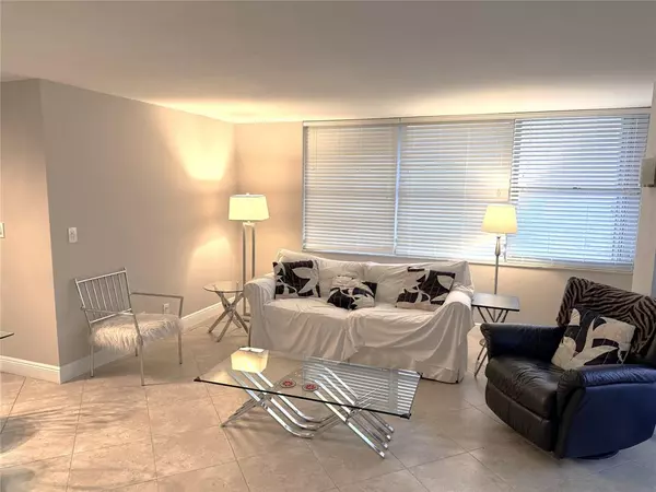 Pompano Beach, FL 33062,111 Briny Ave #711