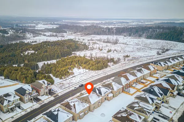 East Gwillimbury, ON L9N 0Y5,420 Seaview HTS