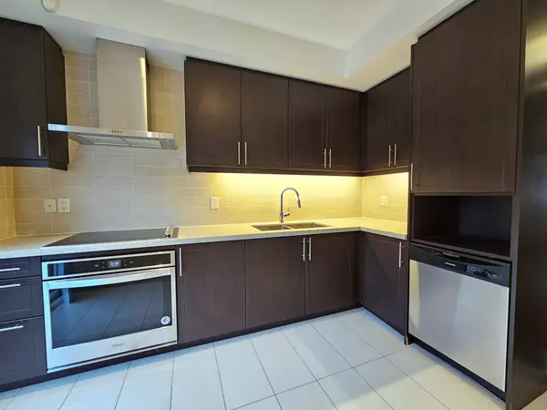 Markham, ON L3T 0G3,107 Feeney LN