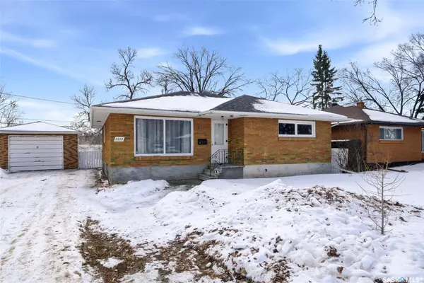 Regina, SK S4R 3V8,3213 Patricia AVENUE