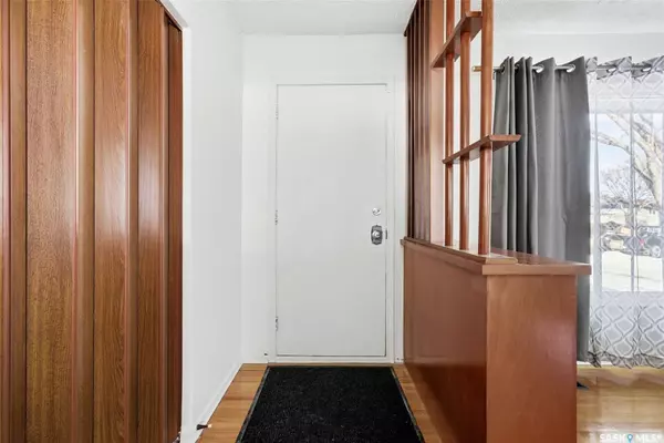 Regina, SK S4R 3V8,3213 Patricia AVENUE