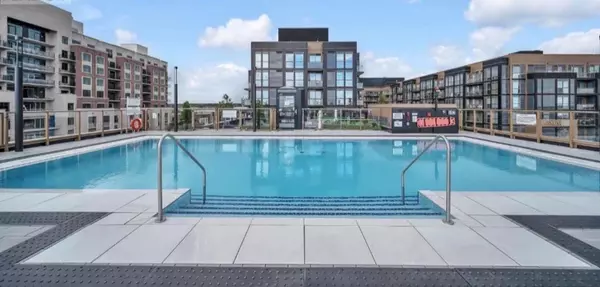 Oakville, ON L6M 4J2,2343 Khalsa Gate #104