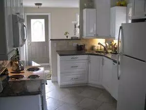 Mississauga, ON L5H 2R9,29 Maple AVE N