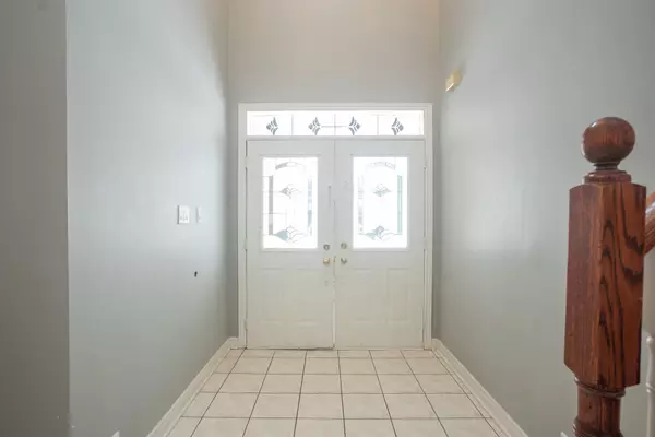 Brampton, ON L6X 4T3,9 Whitewash WAY E