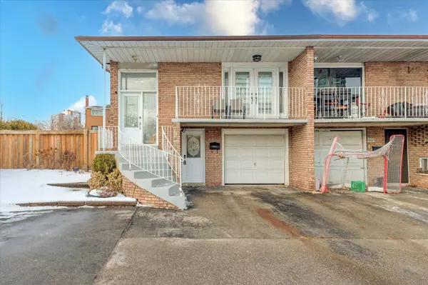 4023 Bishopstoke LN, Mississauga, ON L4Z 1H9