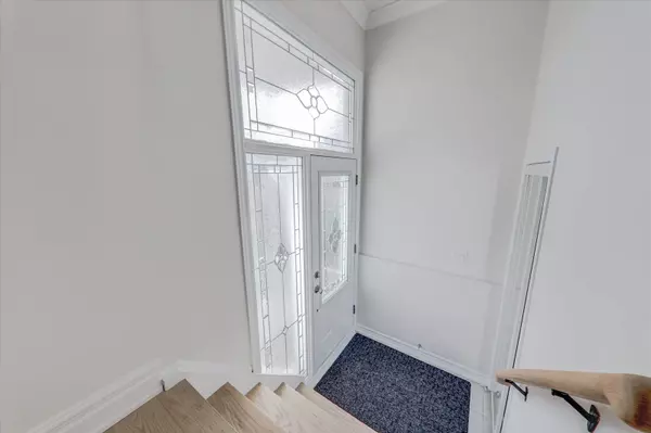 Mississauga, ON L4Z 1H9,4023 Bishopstoke LN