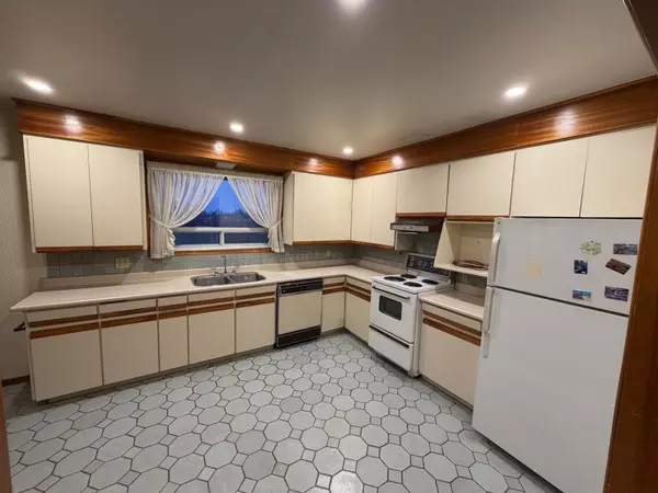 Brampton, ON L6Y 0E8,2637 EMBLETON RD