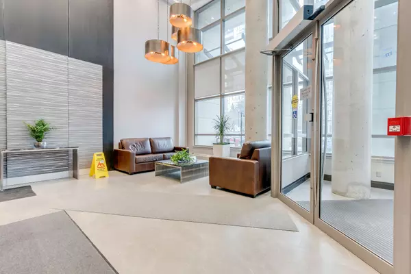 Mississauga, ON L5B 0B9,3504 Hurontario ST #2201