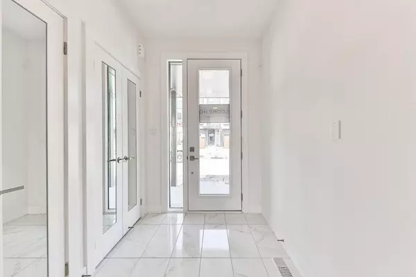 Burlington, ON L7M 2B2,2273 Turnberry RD #22