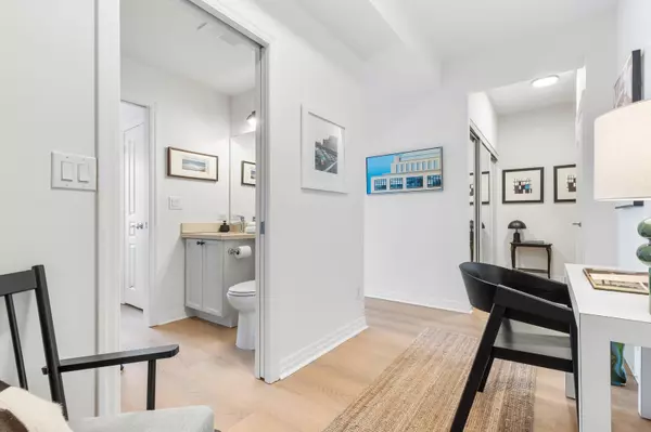 Mississauga, ON L5B 4P2,225 Webb DR #3101