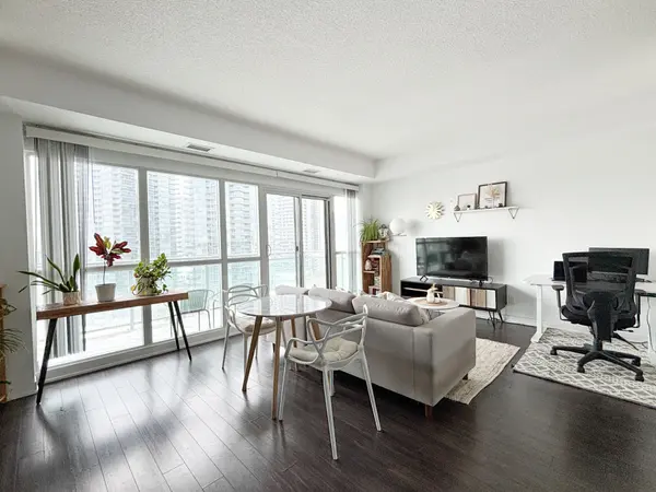 Toronto W06, ON M8Y 0B3,165 Legion RD N #1025