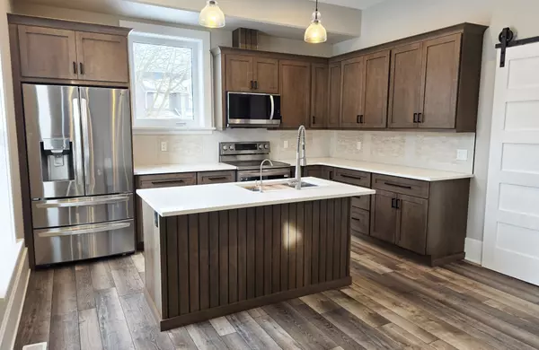 Woodstock, ON N4S 1N8,590 Hatch ST #1