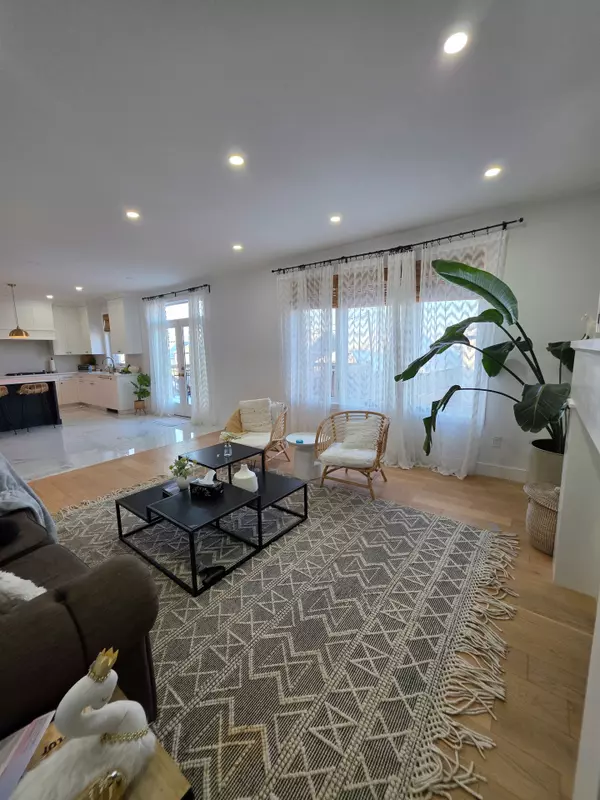 London South, ON N6K 0K7,1886 Trailsway DR