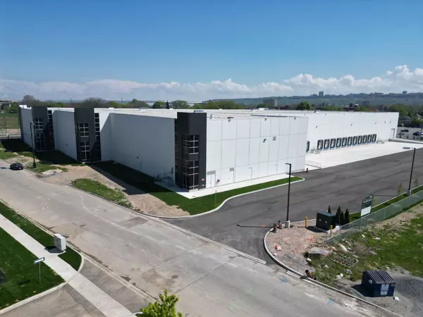 Hamilton, ON L8L 8K1,16 Studebaker PL