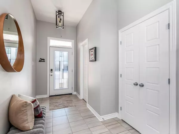 Orleans - Cumberland And Area, ON K4A 3N6,634 Cartographe ST